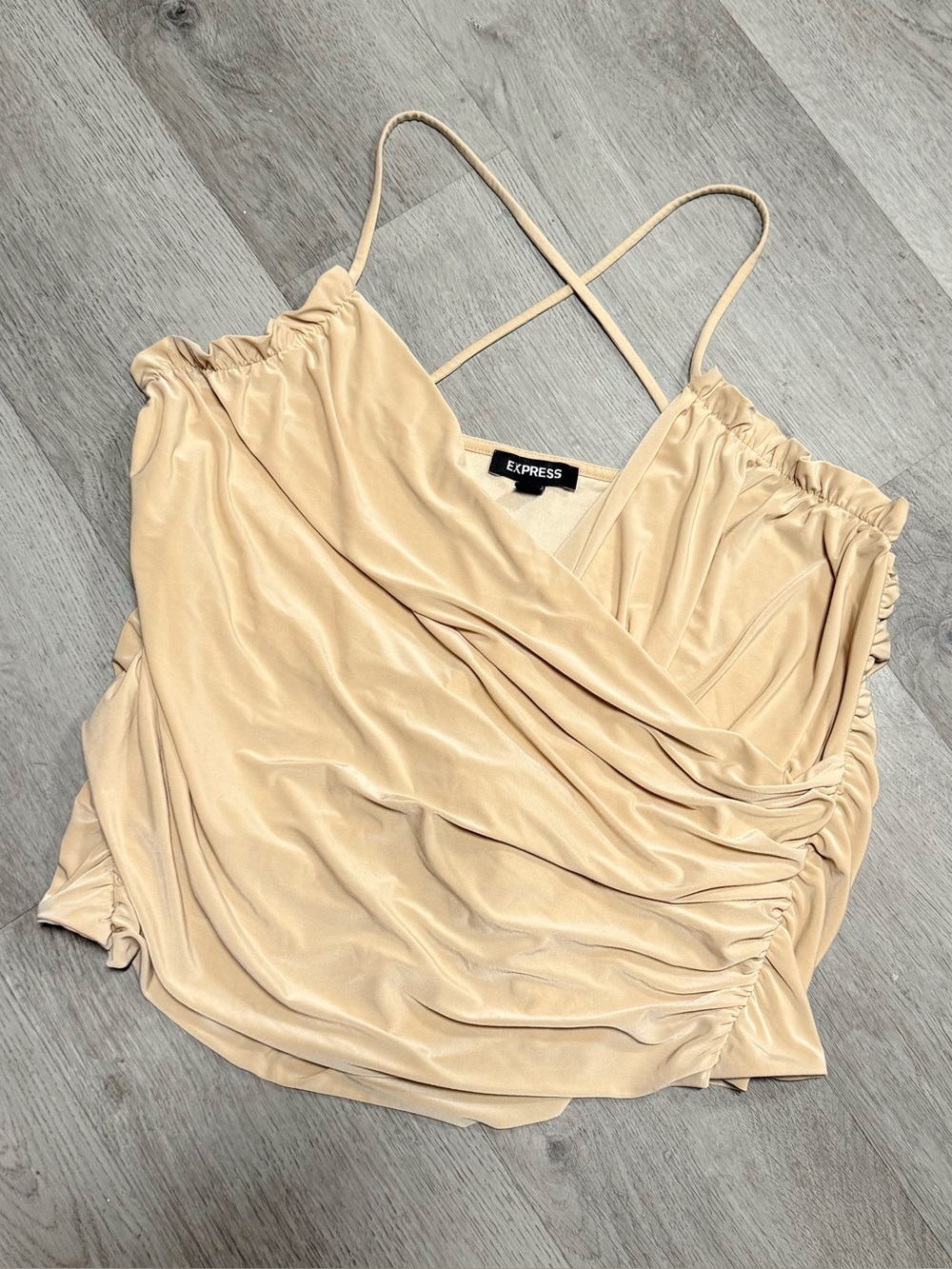 •EXPRESS• RUCHED V NECK CROP STRAP TANK TOP